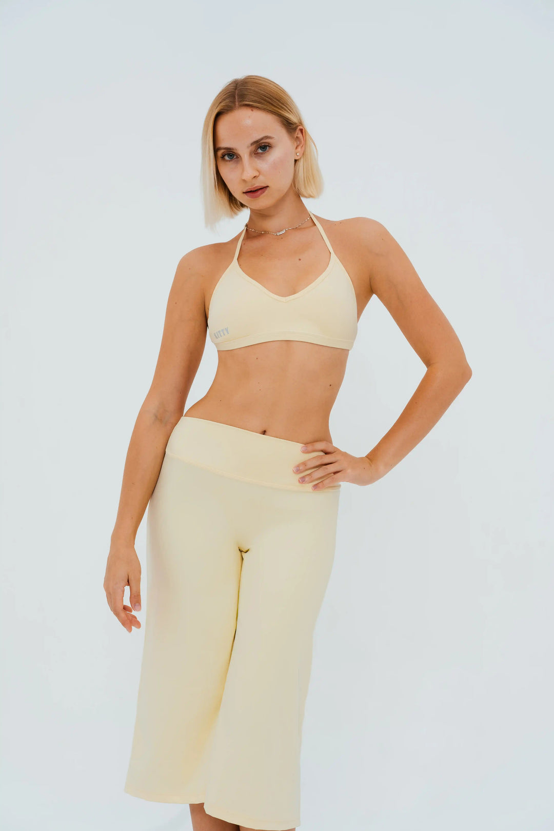 Sculpt Capri Flare Pants Kitty Activewear