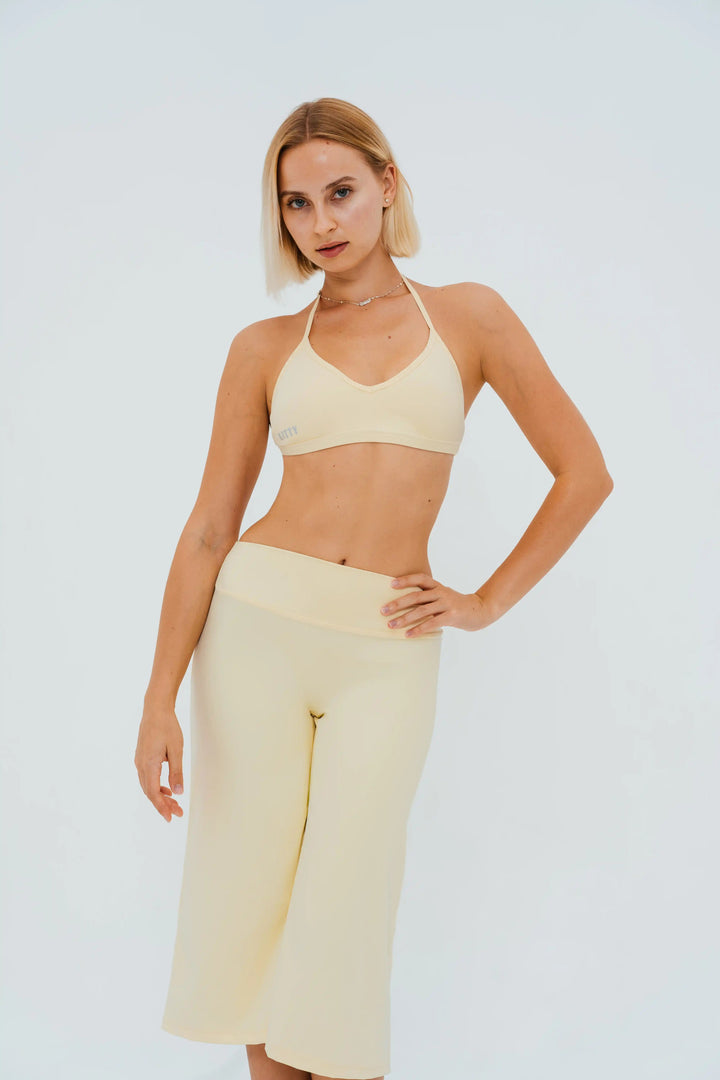 Sculpt Capri Flare Pants Kitty Activewear