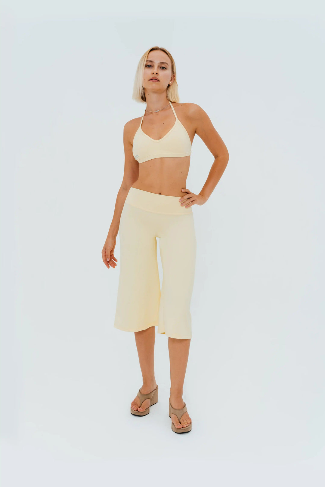 Sculpt Capri Flare Pants Kitty Activewear