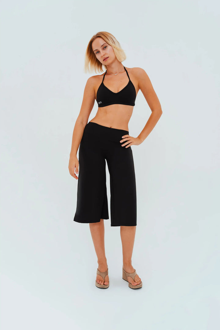 Sculpt Capri Flare Pants Kitty Activewear