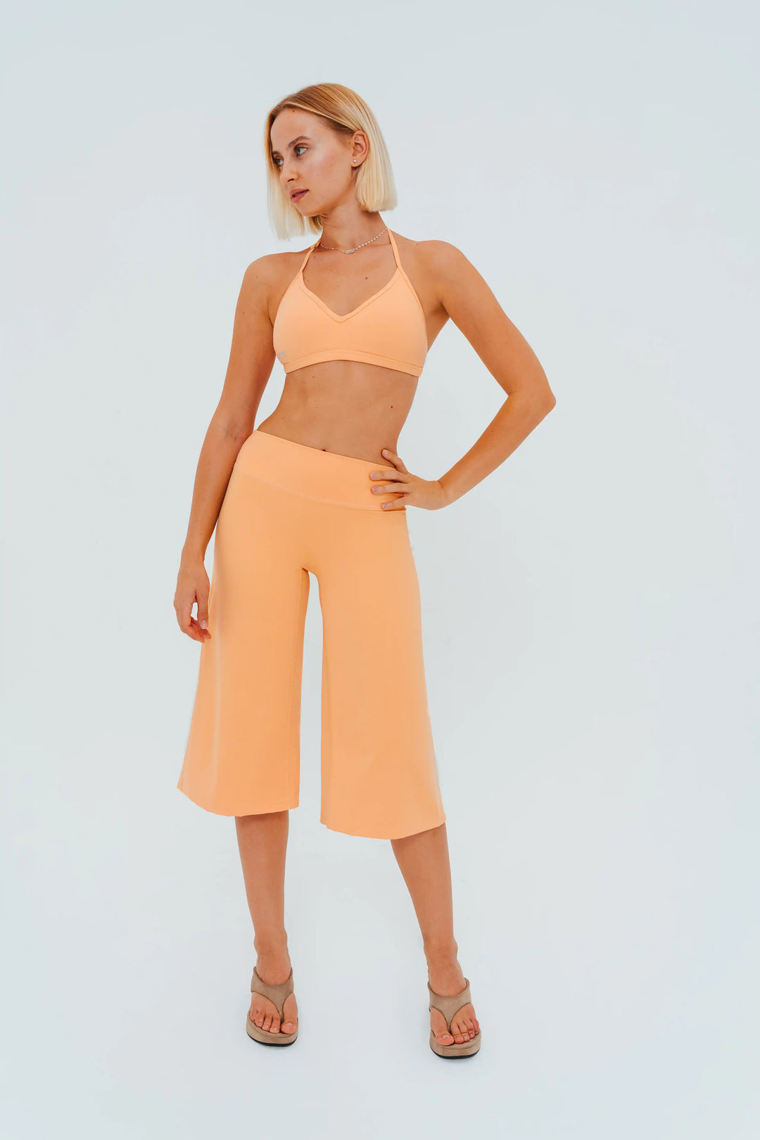 Sculpt Capri Flare Pants Kitty Activewear