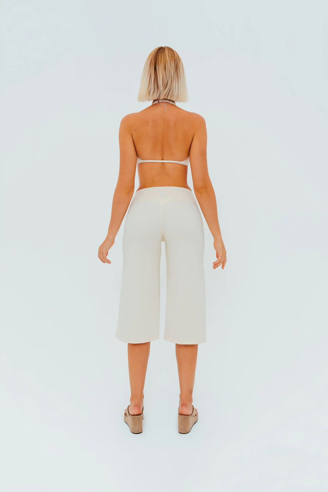 Sculpt Capri Flare Pants Kitty Activewear