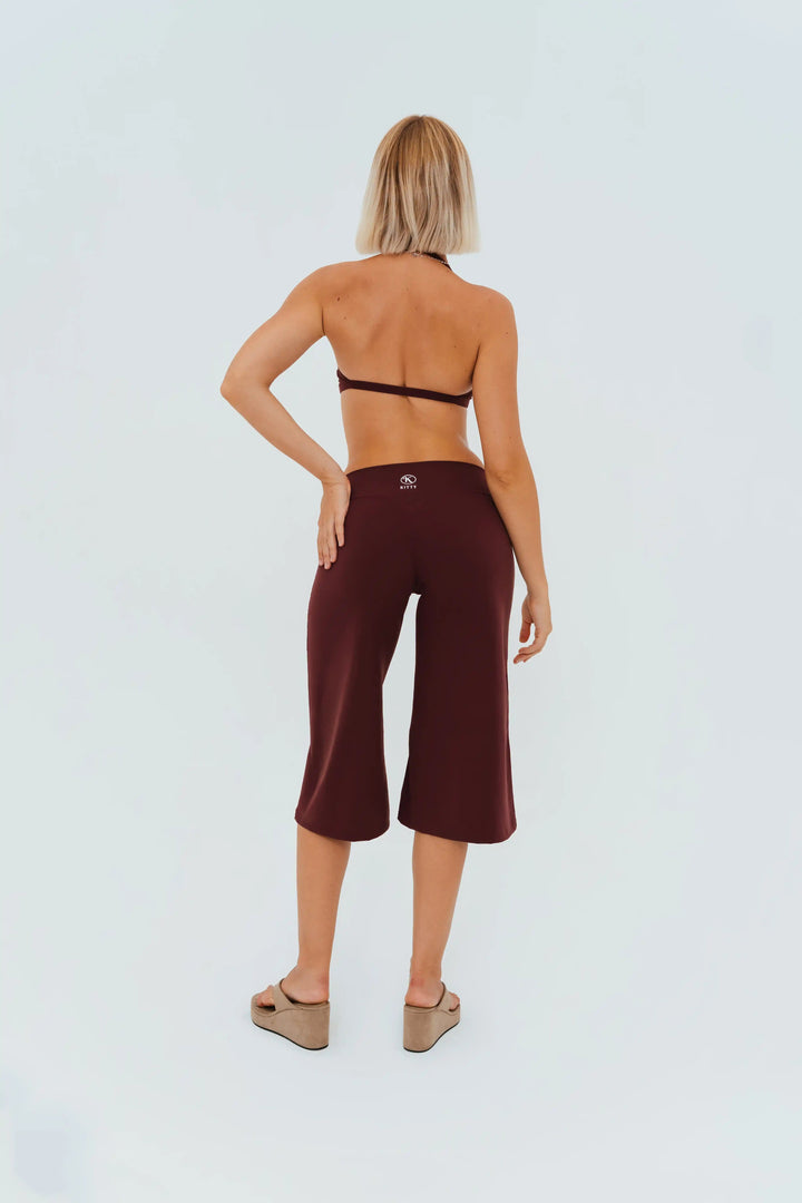 Sculpt Capri Flare Pants Kitty Activewear