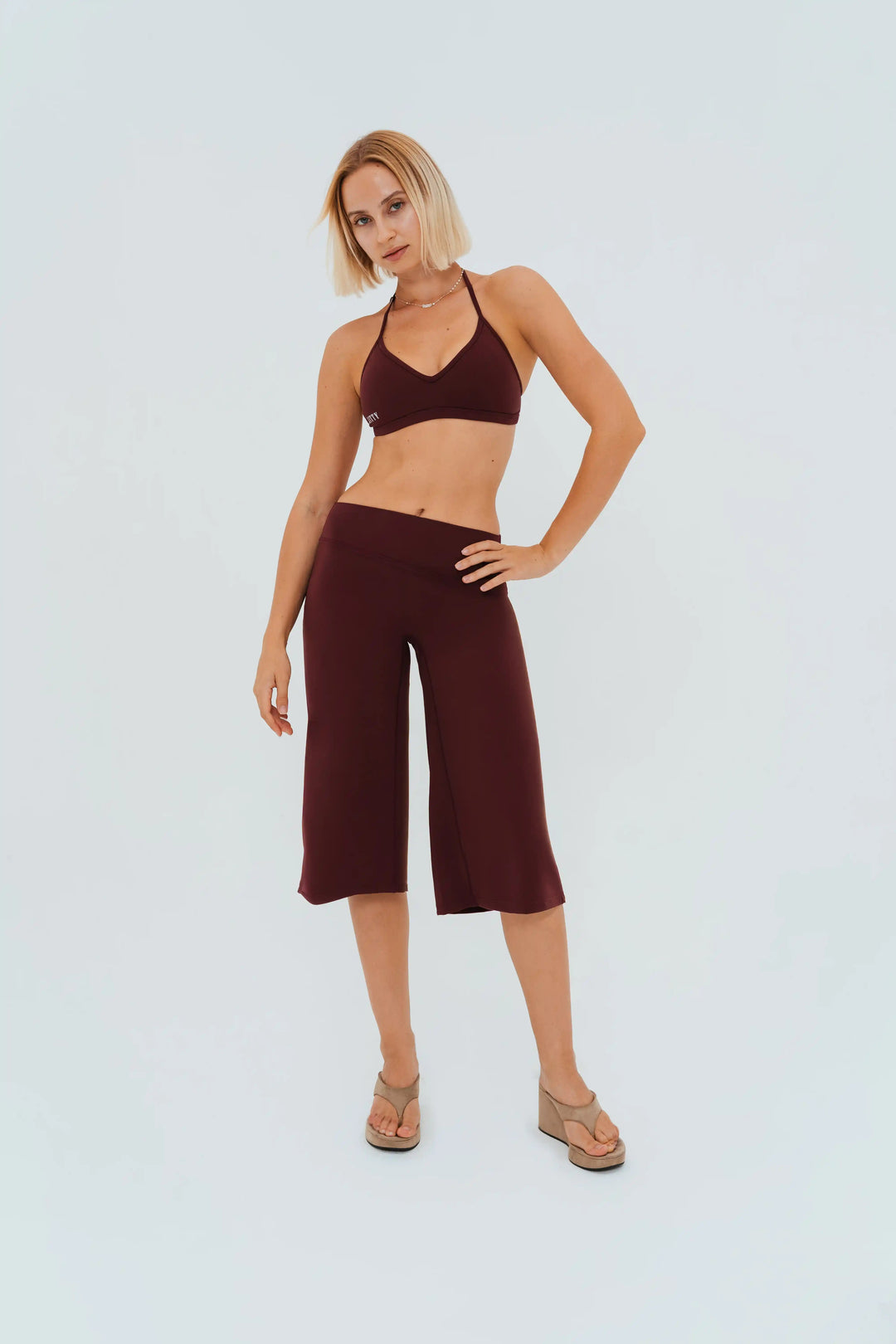 Sculpt Capri Flare Pants Kitty Activewear