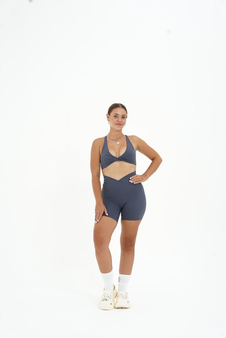 V Contour Short Kitty Activewear