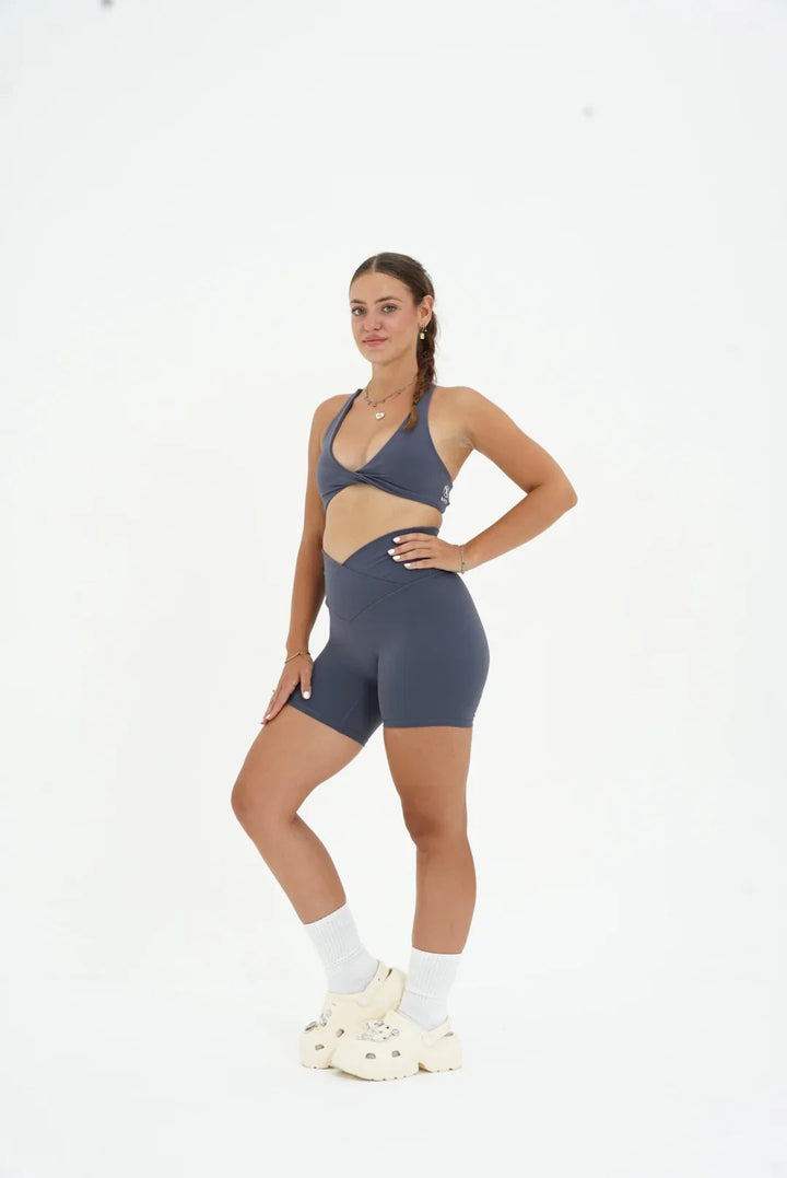 V Contour Short Kitty Activewear